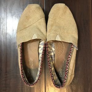Toms Natural Burlap with Unique Tribal Print! 8